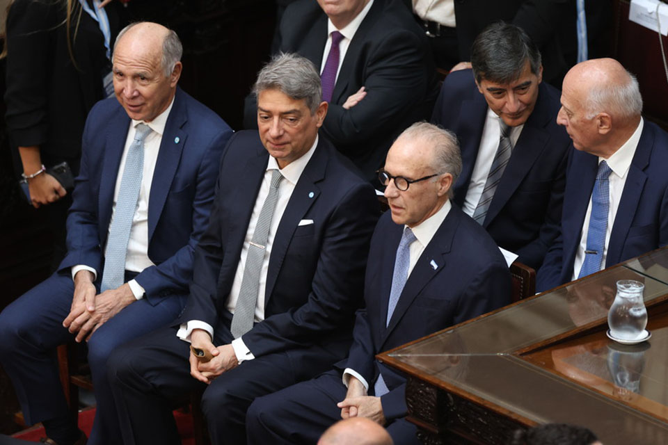 La Corte Suprema rechaza el per saltum por la Ley 27.802 y el litigio sigue en instancias inferiores