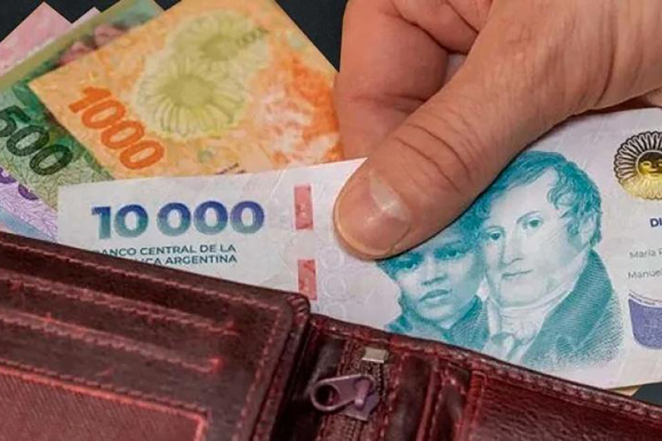 Comercio: se homologó el incremento salarial para los meses de abril a junio