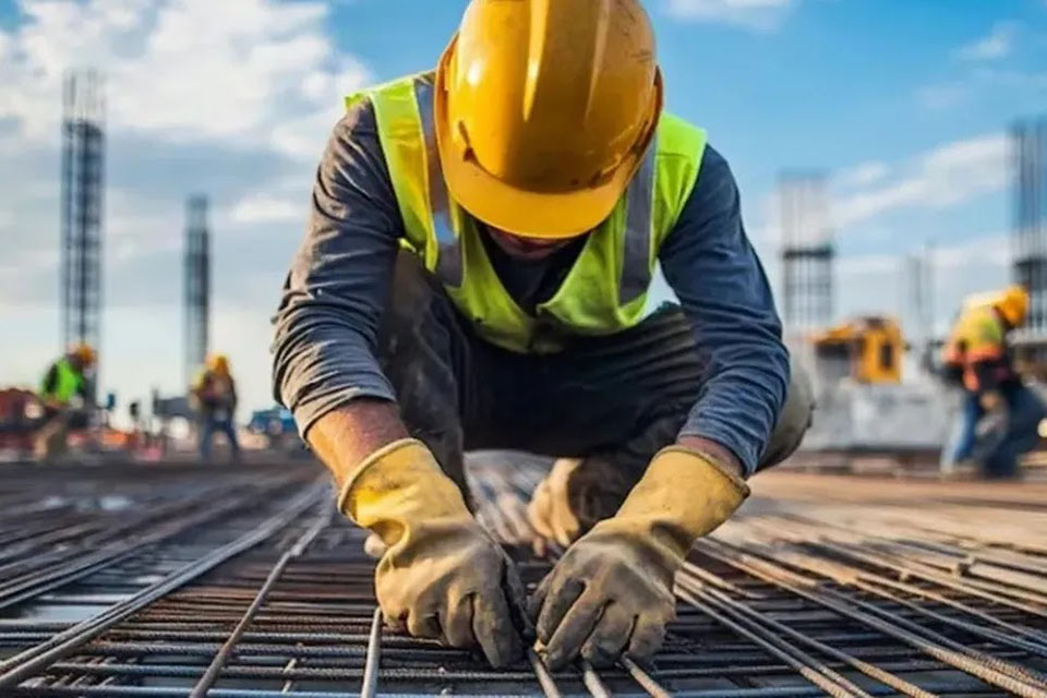 Modernización laboral: el Gobierno reglamentó cambios en recibos, sindicatos y empleo eventual