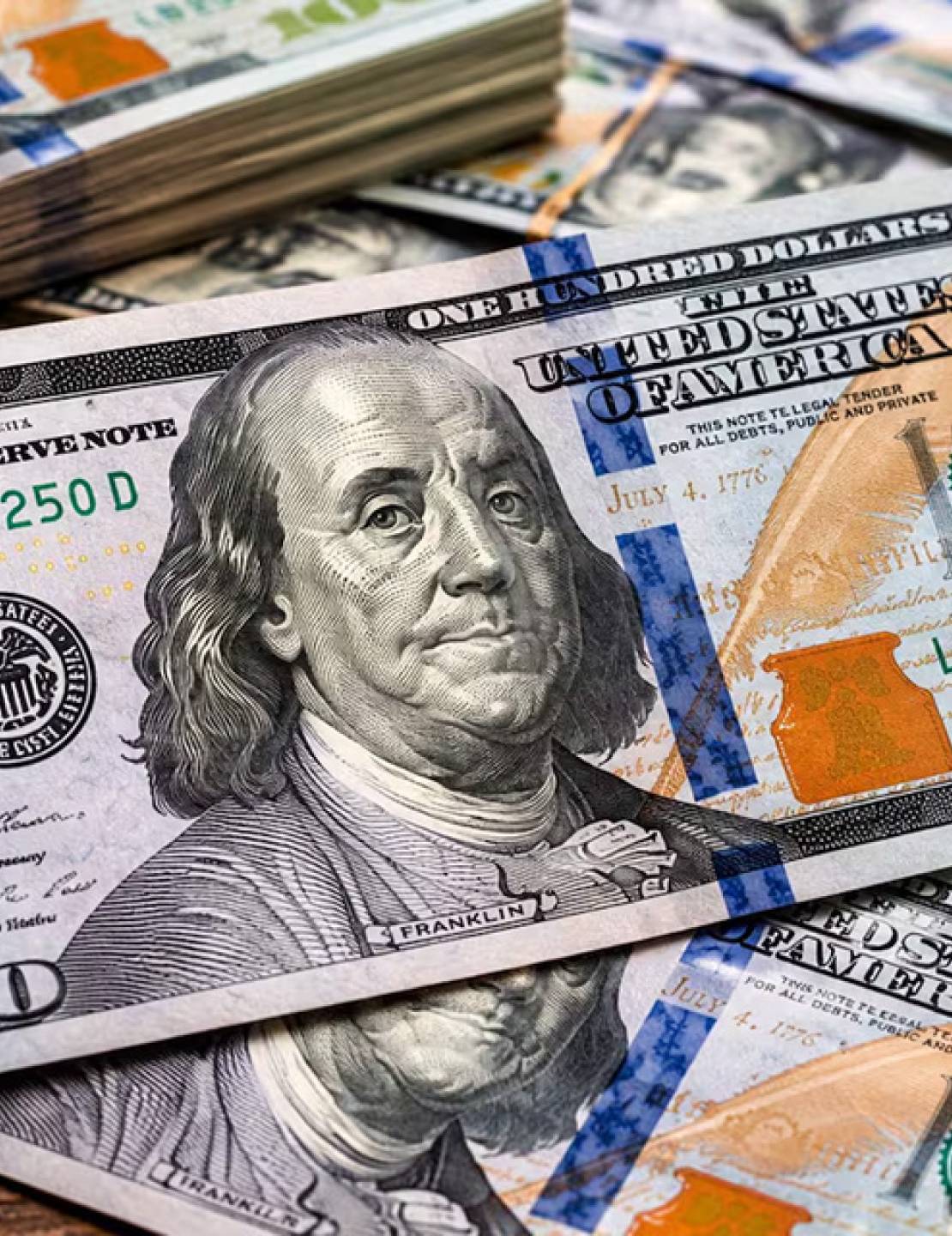 Créditos en dólares: qué cambia para las empresas tras el anuncio de Caputo