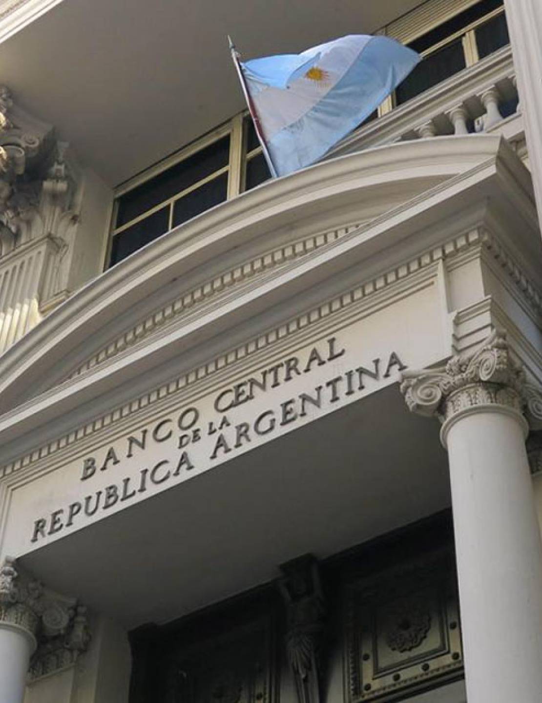 Cinco días sin bancos: el BCRA dispuso un nuevo feriado bancario